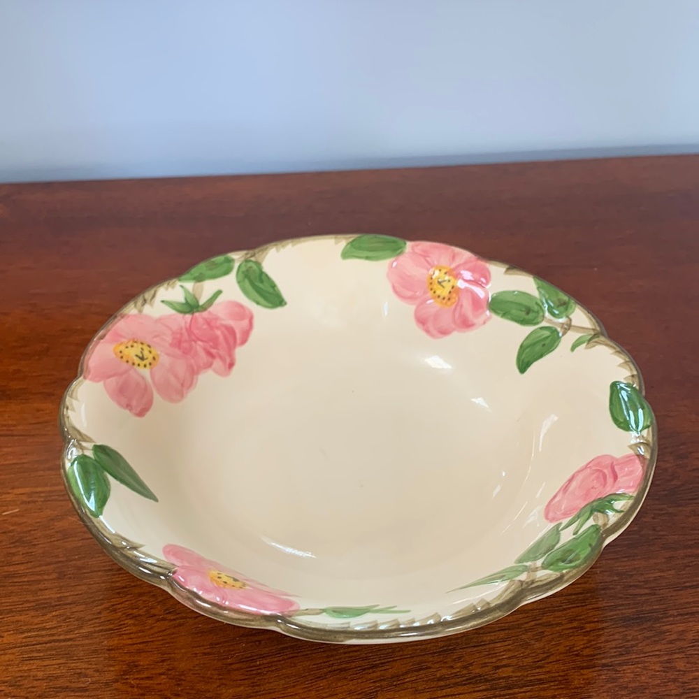 Franciscan Desert Rose 8" Round Cereal Bowl. Vintage     ‼️NO ISSUES‼️